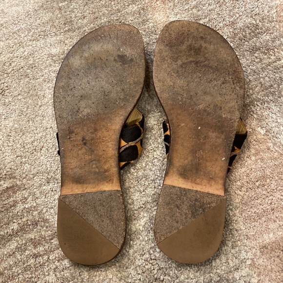 Lilly Pulitzer McKim Sandals sz 8 PB Camel- Don’t change your spots - Picture 3 of 6